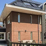 Cozy Home In Den Haag With Wifi