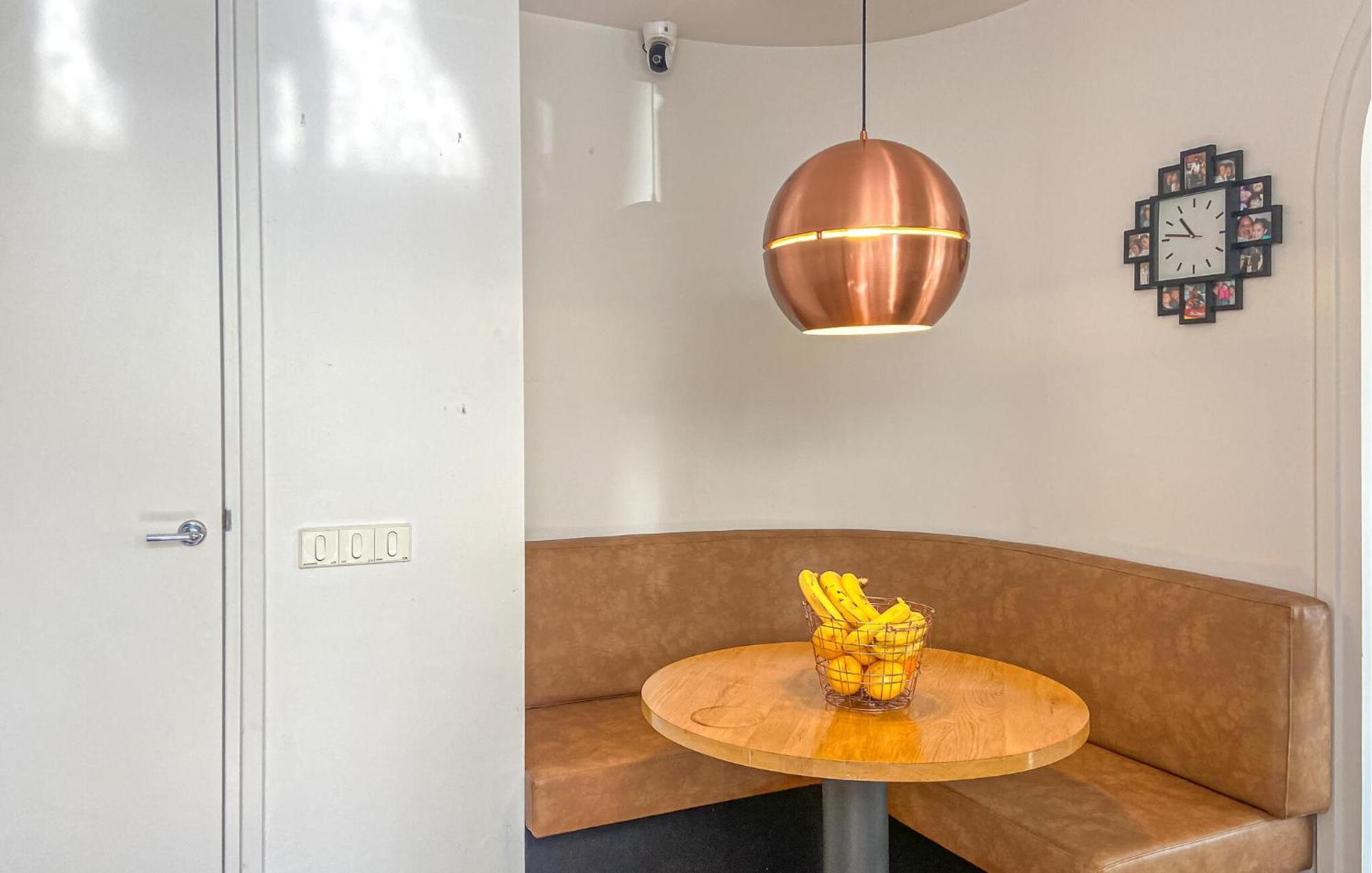 Vakantiehuis Cozy In With Wifi Den Haag