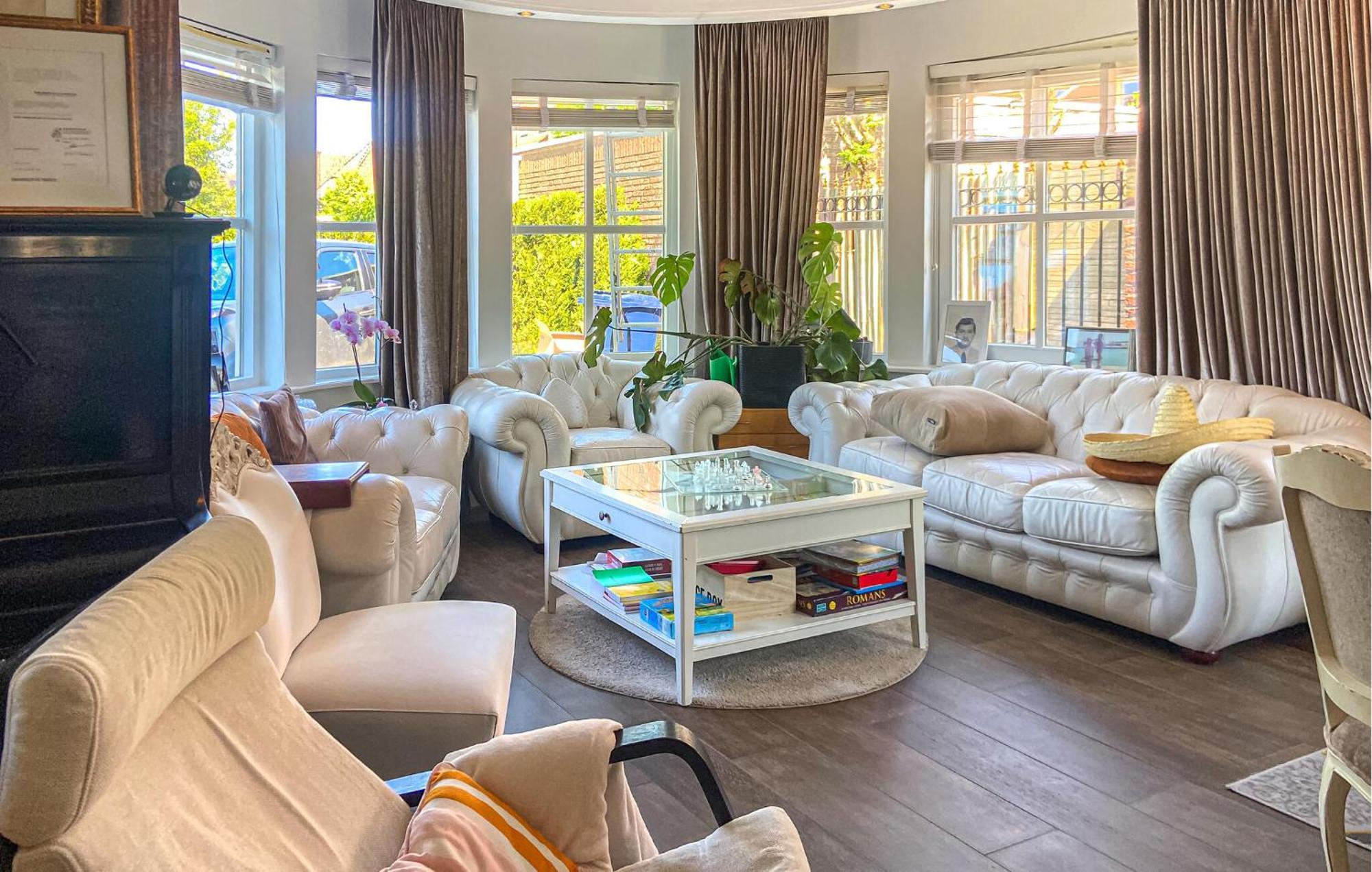 Vakantiehuis Cozy In With Wifi *